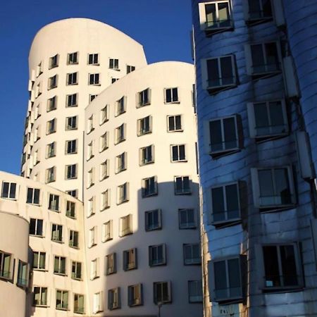 Medienhafen Apartment Direkt Am Zentrum Дюссельдорф Екстер'єр фото