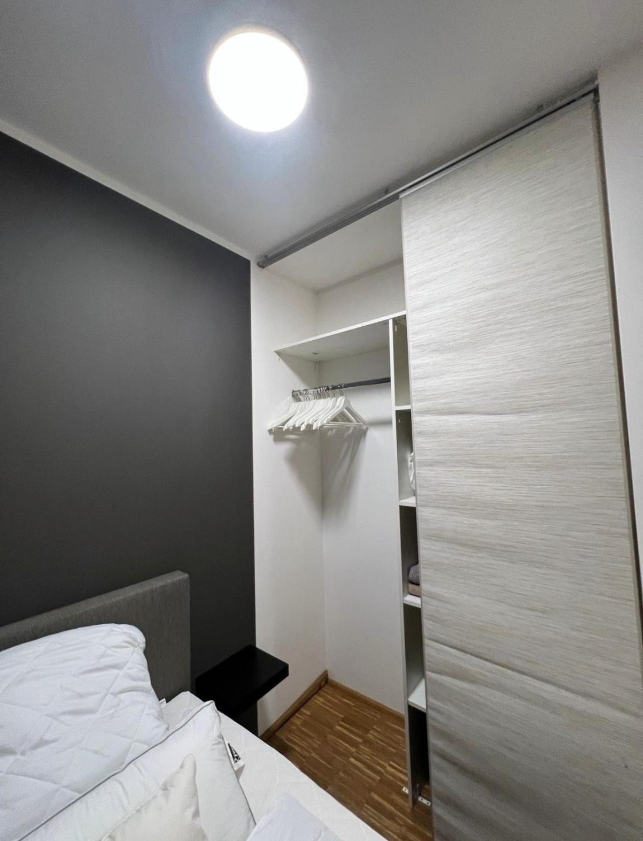 Medienhafen Apartment Direkt Am Zentrum Дюссельдорф Екстер'єр фото
